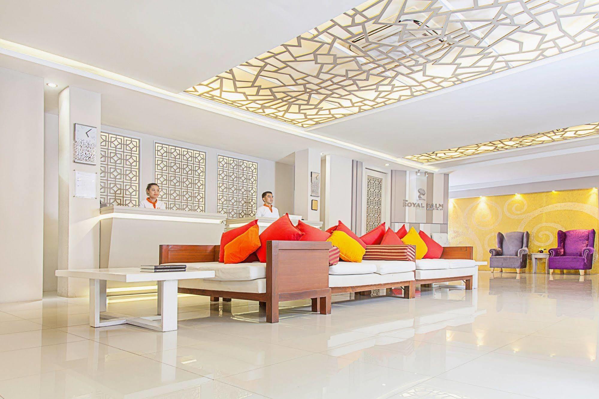 The Royal Palm Beach Front Patong Luaran gambar