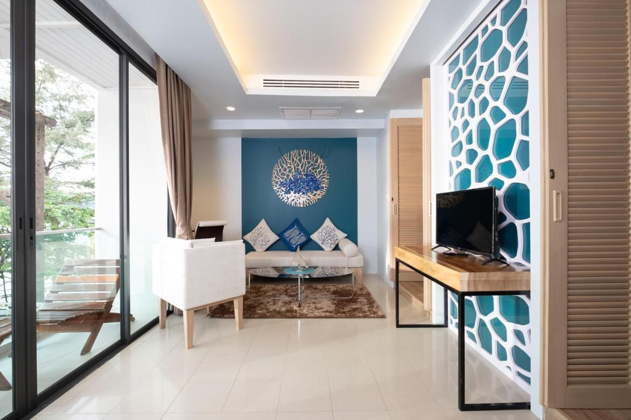 The Royal Palm Beach Front Patong Luaran gambar
