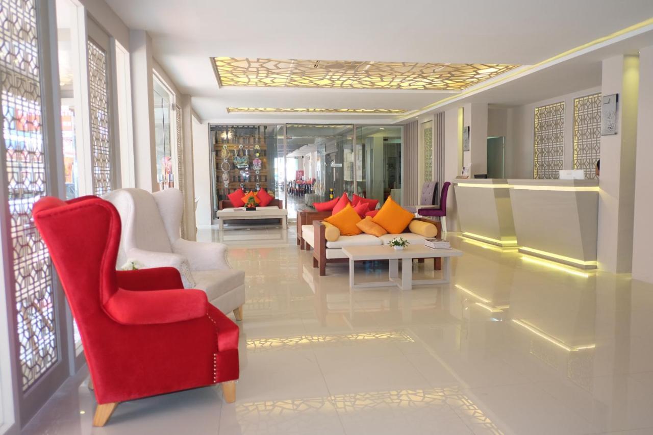 The Royal Palm Beach Front Patong Luaran gambar